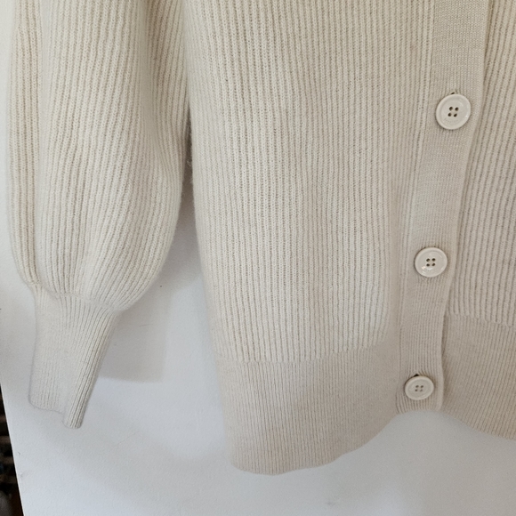 Aritzia Babaton Bespoke Wool Linen Blend Cardigan XS Ivory White V-Neck - Picture 8 of 8